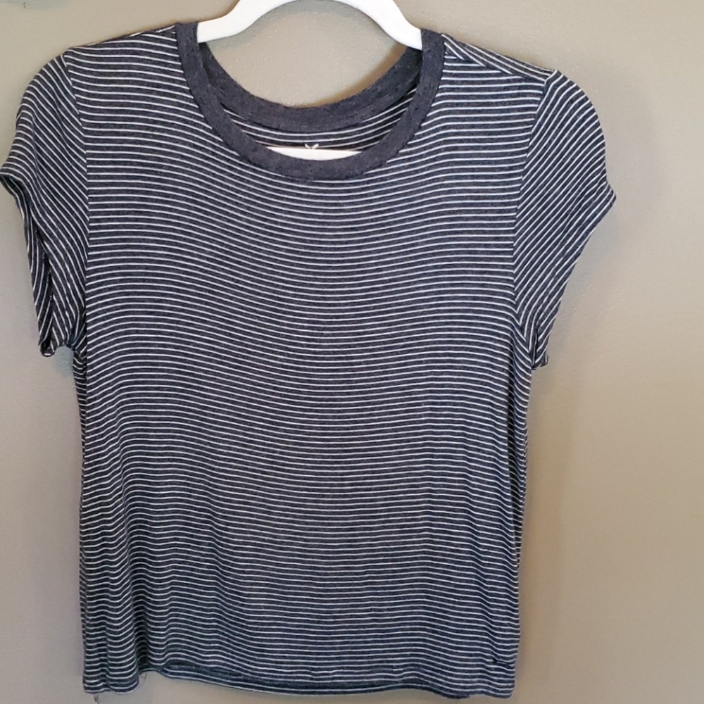 American Eagle shirt